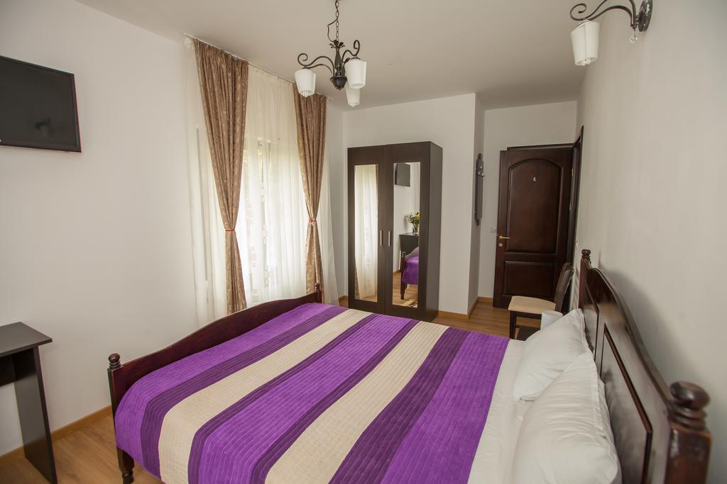 Pensiunea Aurora Hotel Rákova Kültér fotó